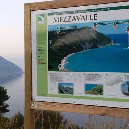 B&B Il Poeta Sul Mare Ancona Luaran gambar