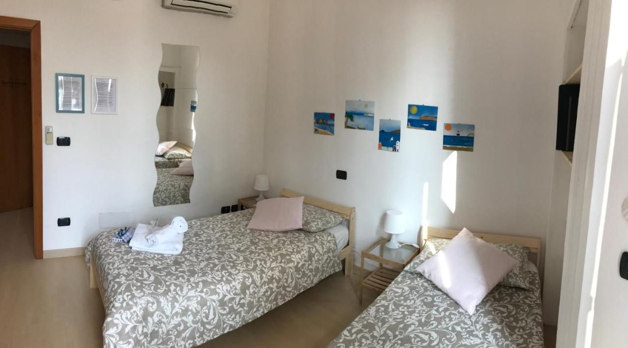 B&B Il Poeta Sul Mare Ancona Luaran gambar