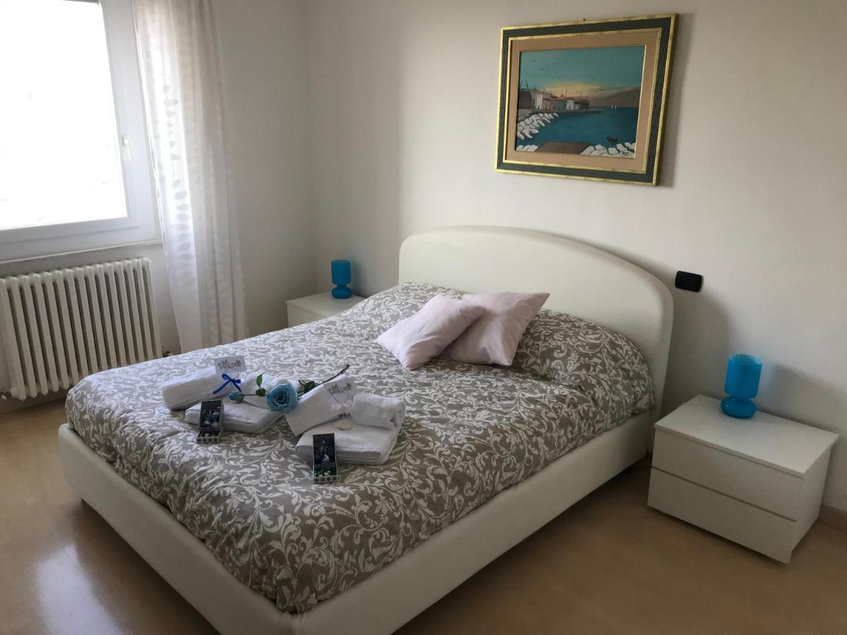 B&B Il Poeta Sul Mare Ancona Luaran gambar
